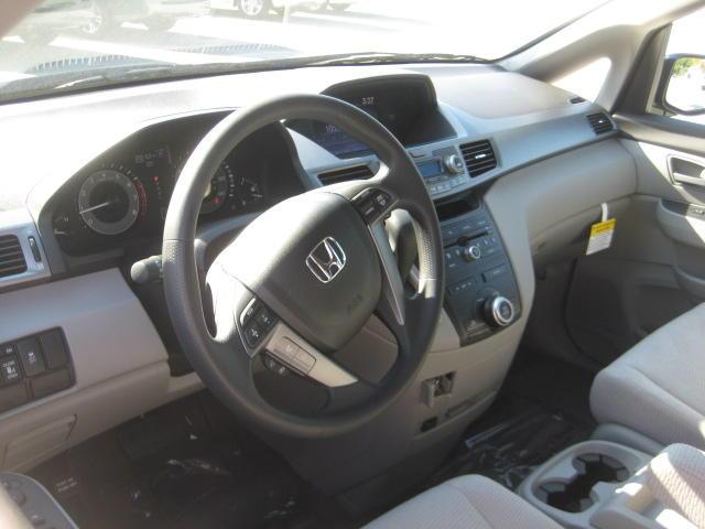 Honda Odyssey SLT Mega Cab 4x4 MiniVan