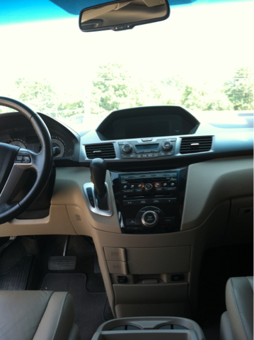 Honda Odyssey 2012 photo 4