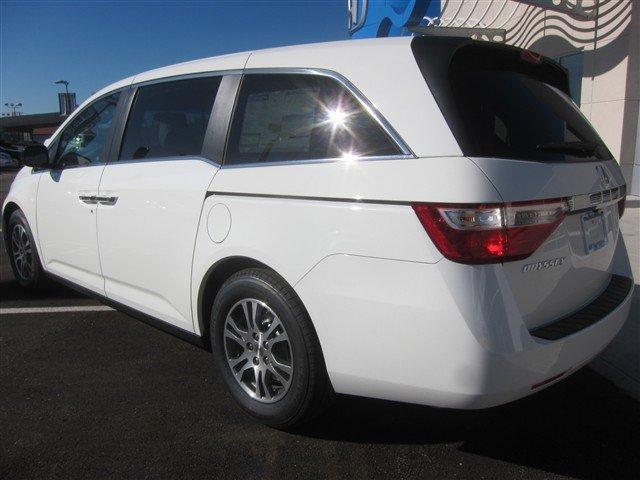 Honda Odyssey 2012 photo 4