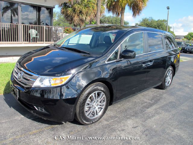 Honda Odyssey 2012 photo 3