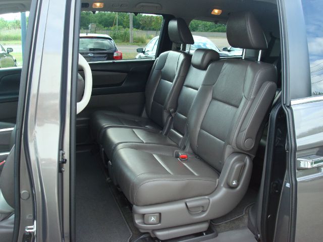 Honda Odyssey LS 2WD MiniVan