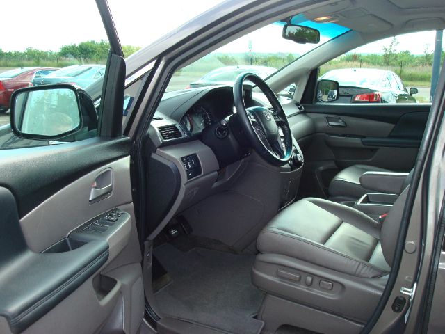 Honda Odyssey 2012 photo 1