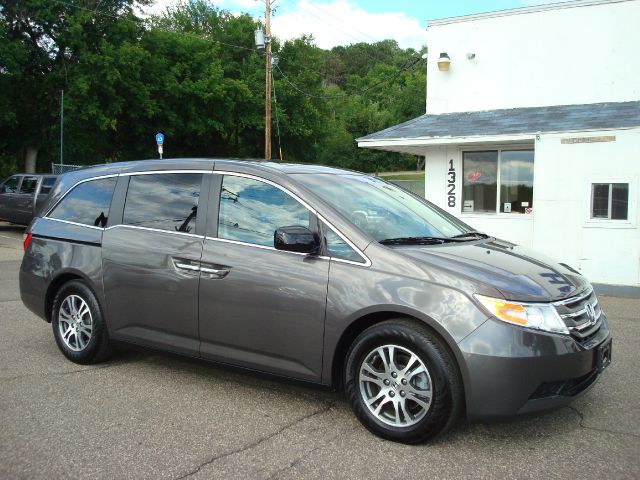 Honda Odyssey 2012 photo 3