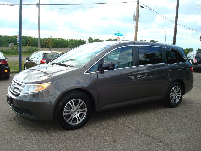 Honda Odyssey 2012 photo 4