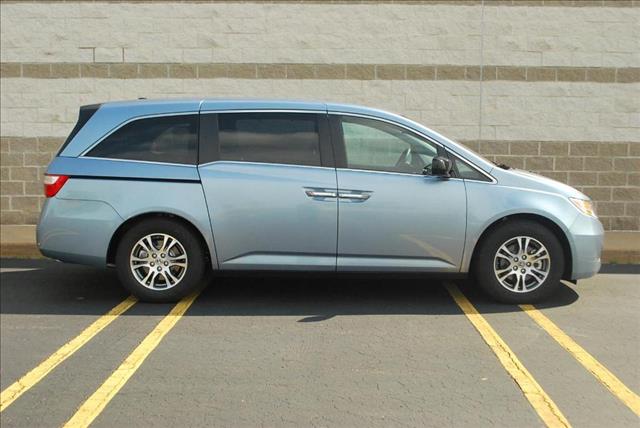 Honda Odyssey 2013 photo 1