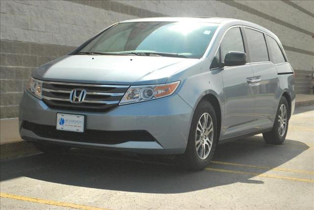 Honda Odyssey 2013 photo 3