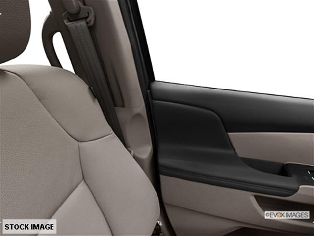 Honda Odyssey 2013 photo 4