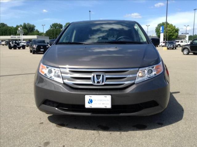 Honda Odyssey 2013 photo 1