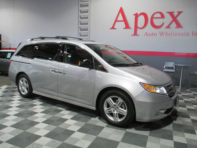 Honda Odyssey 2013 photo 4