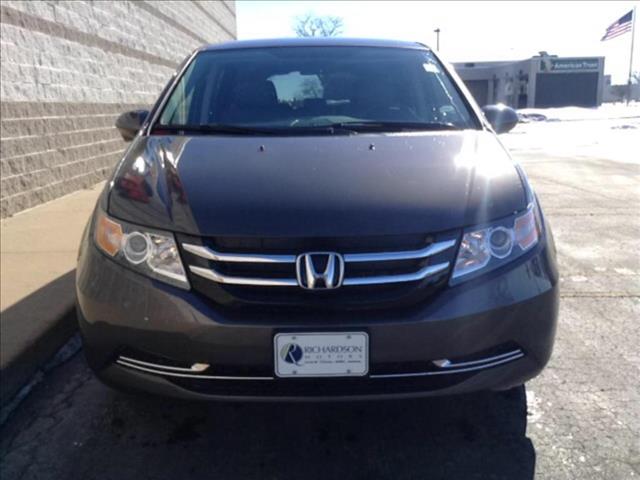 Honda Odyssey 2014 photo 3