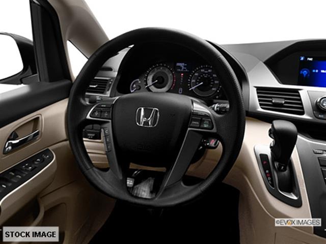 Honda Odyssey 2014 photo 2