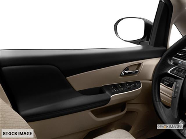 Honda Odyssey 2014 photo 2