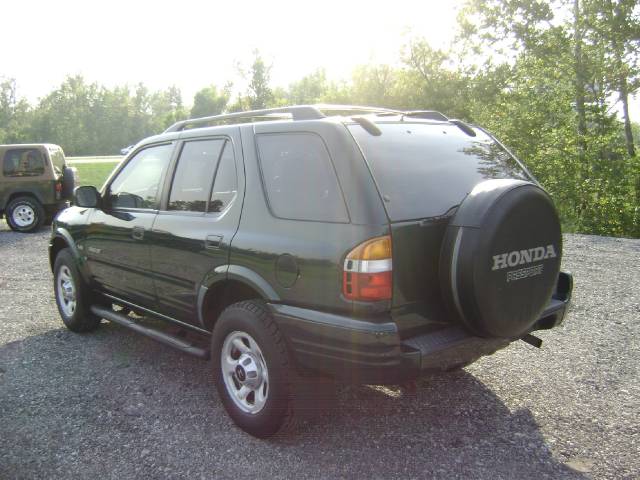 Honda Passport 2001 photo 1