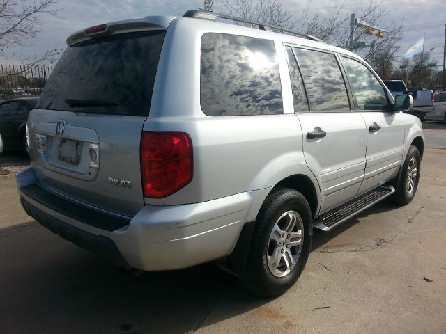 Honda Pilot 2500hd LS 4X4 SUV