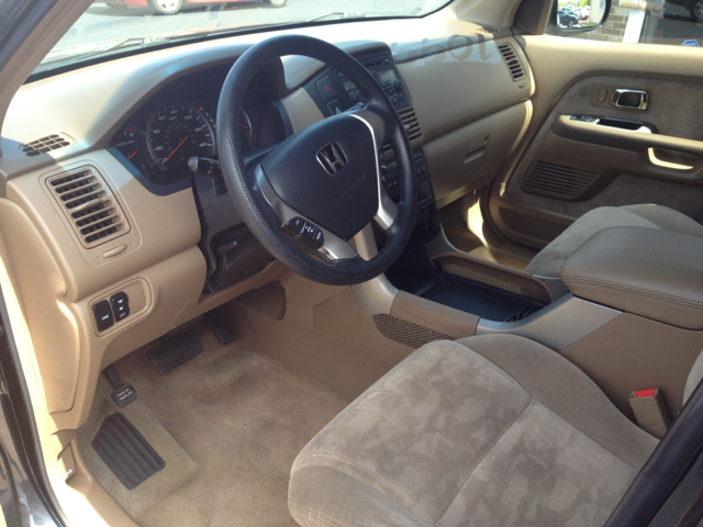Honda Pilot 2004 photo 2