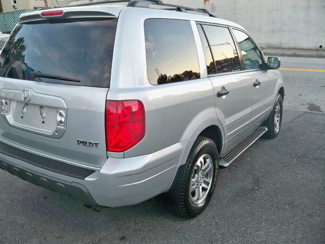 Honda Pilot 2004 photo 2