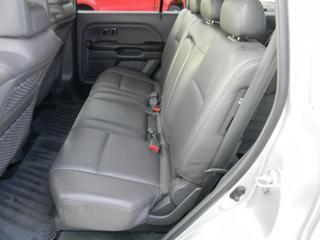 Honda Pilot 2004 photo 2