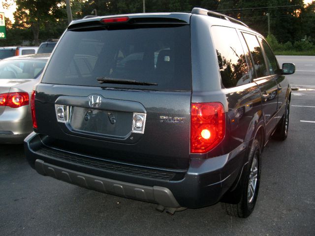 Honda Pilot 2004 photo 2