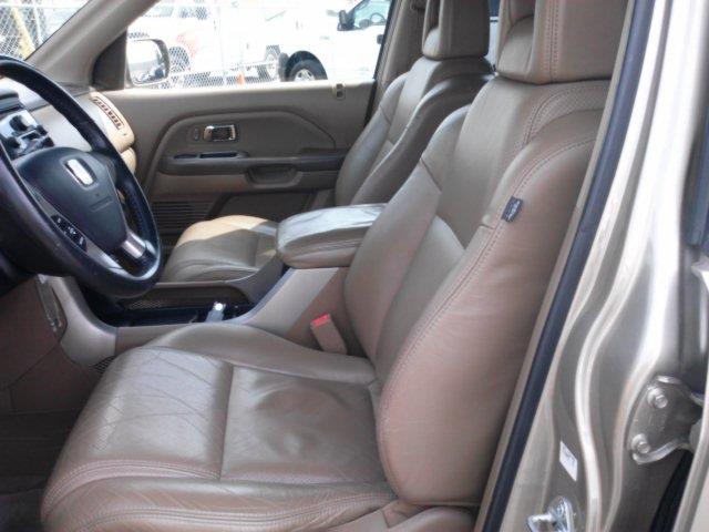 Honda Pilot 2004 photo 2