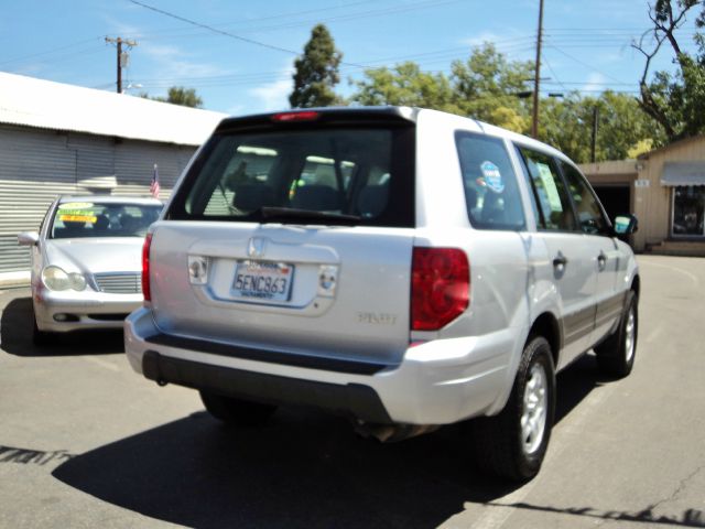 Honda Pilot 2004 photo 1