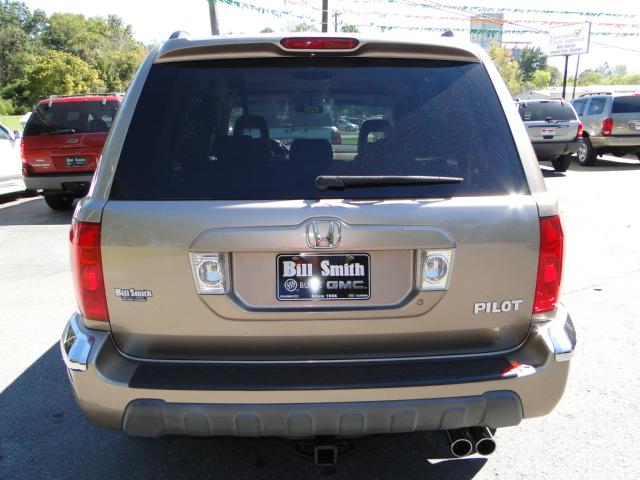 Honda Pilot 2004 photo 3