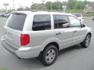 Honda Pilot 2004 photo 2