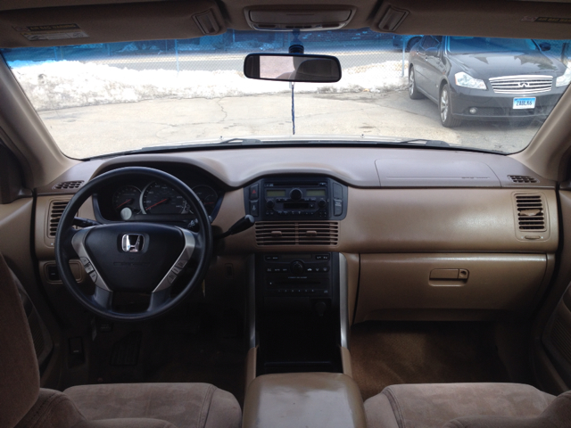 Honda Pilot 2005 photo 2