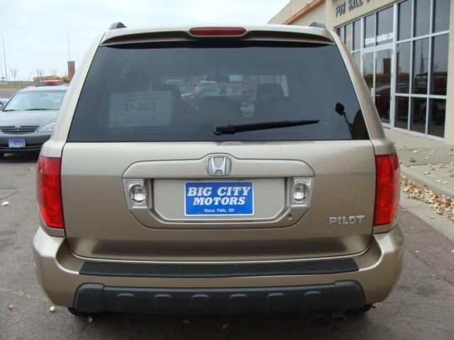 Honda Pilot 2005 photo 2