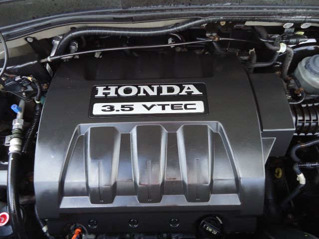 Honda Pilot 2005 photo 2