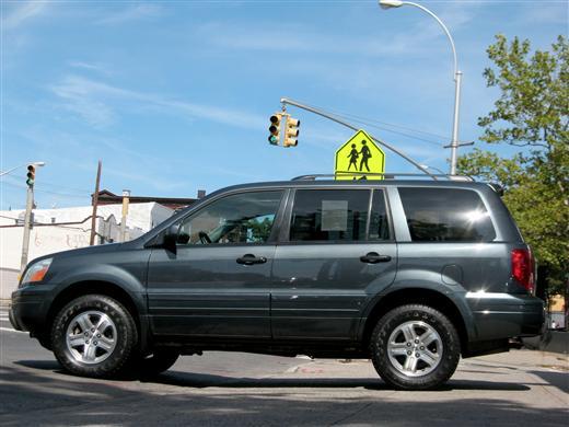 Honda Pilot 2005 photo 2