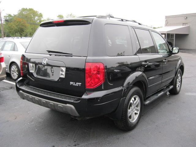 Honda Pilot 2005 photo 2