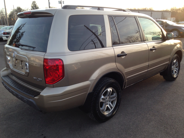 Honda Pilot 2005 photo 2