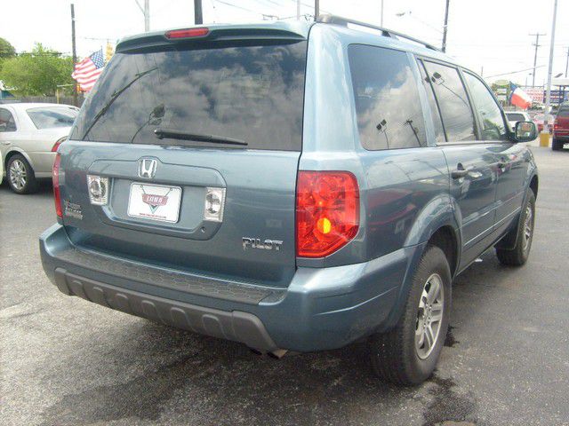 Honda Pilot 2005 photo 2