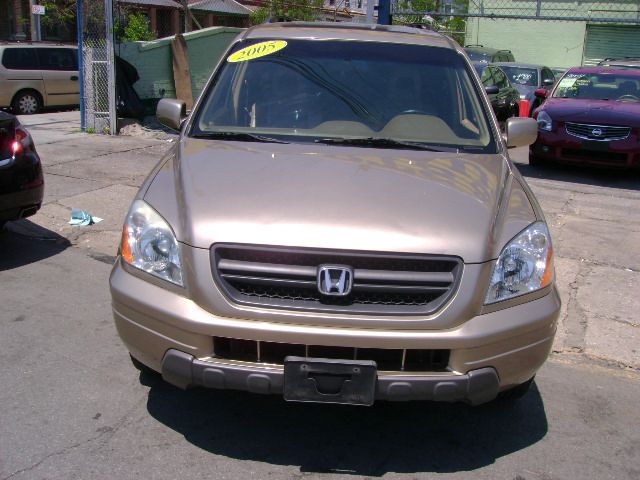 Honda Pilot XLT Crew 2WD SUV