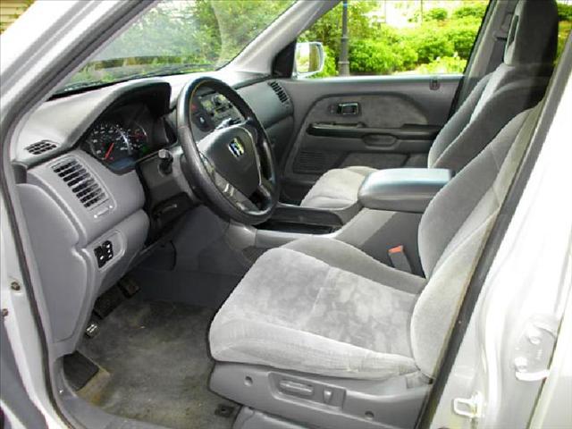 Honda Pilot 2005 photo 2