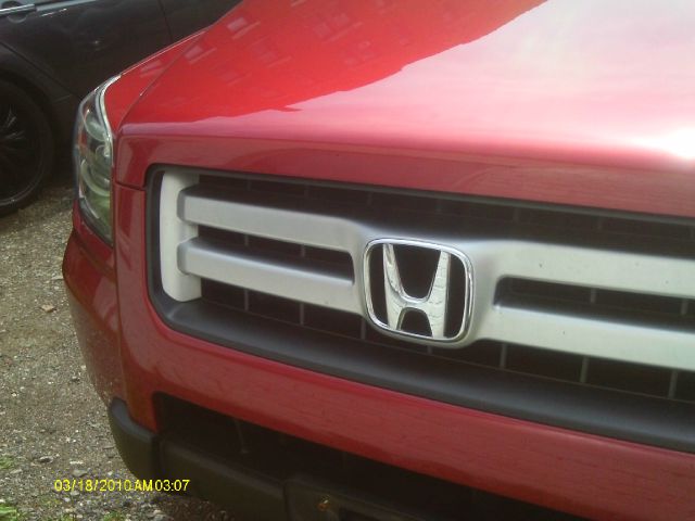 Honda Pilot 2010 Cadillac CTS SUV