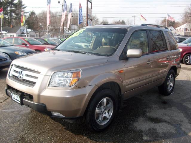 Honda Pilot LS 2WD Sport Utility