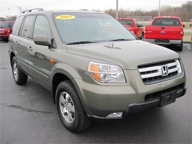 Honda Pilot LS Truck Sport Utility