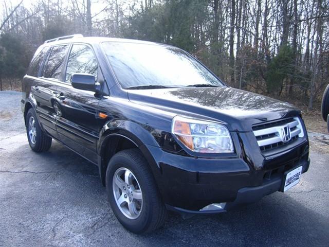 Honda Pilot LS 2WD Sport Utility