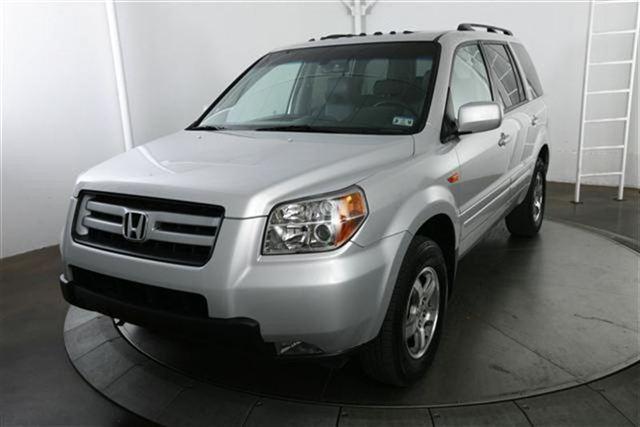Honda Pilot Sport LE 4D Utility Sport Utility