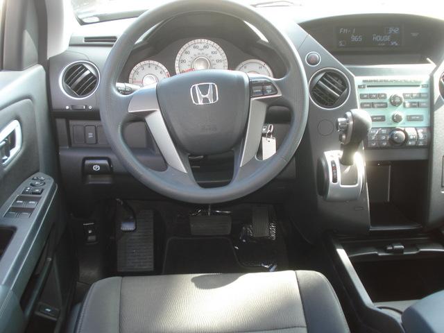 Honda Pilot 2011 photo 2