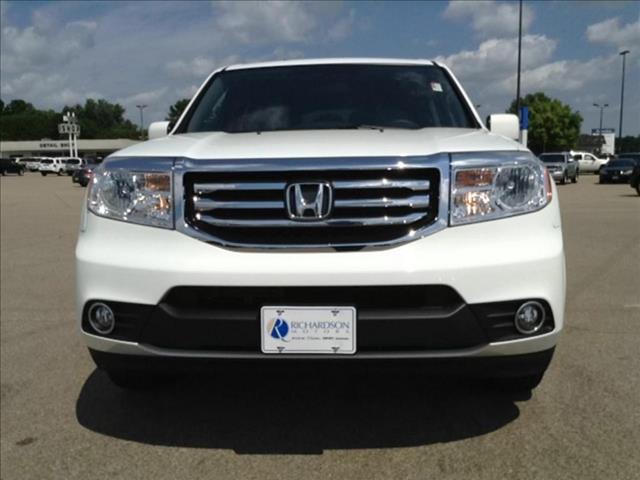 Honda Pilot 2013 photo 2