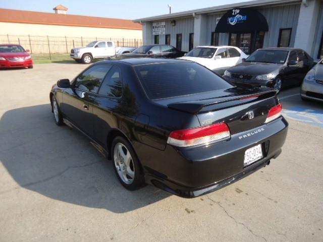 Honda Prelude 1999 photo 2
