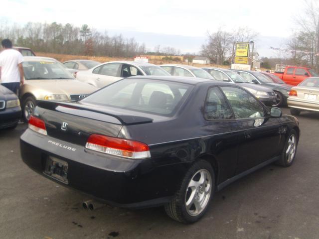 Honda Prelude 1999 photo 2