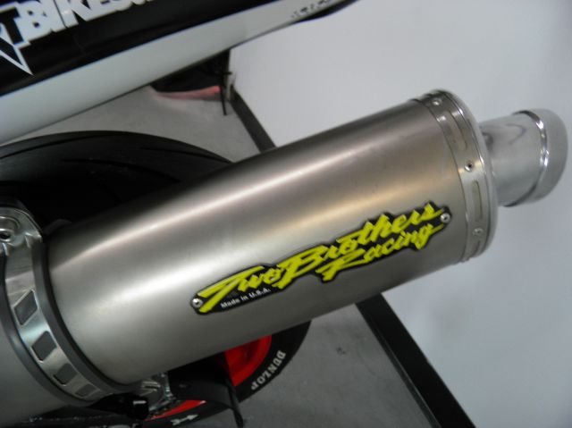 Honda RVT1000R RC51 2003 photo 17