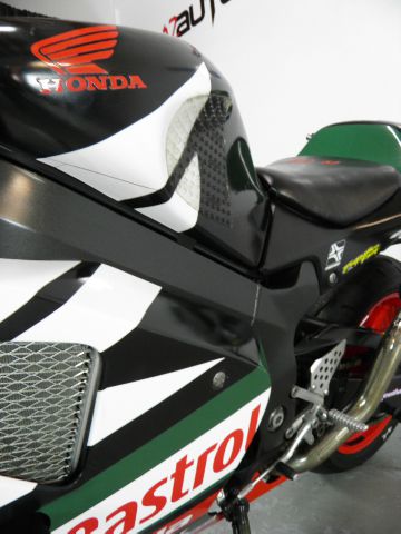 Honda RVT1000R RC51 2003 photo 20