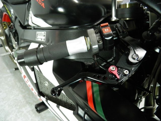 Honda RVT1000R RC51 2003 photo 28