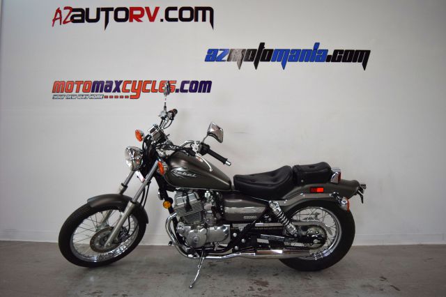 Honda REBEL 2012 photo 2