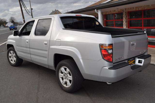 Honda Ridgeline 4dr 1500 4WD Pickup