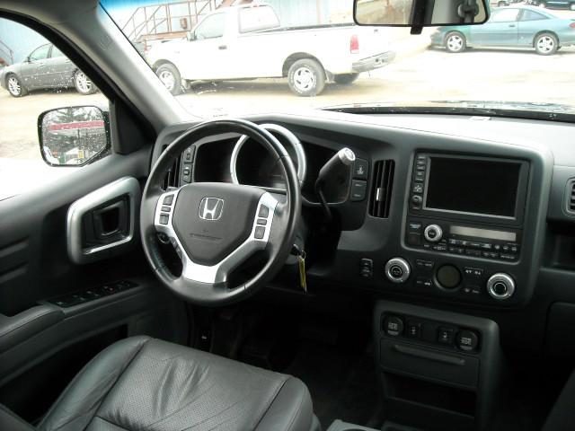 Honda Ridgeline EX Sedan 4-spd AT With Front Side Airbags Pickup